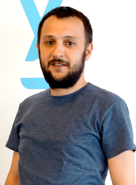 Ali Ay
